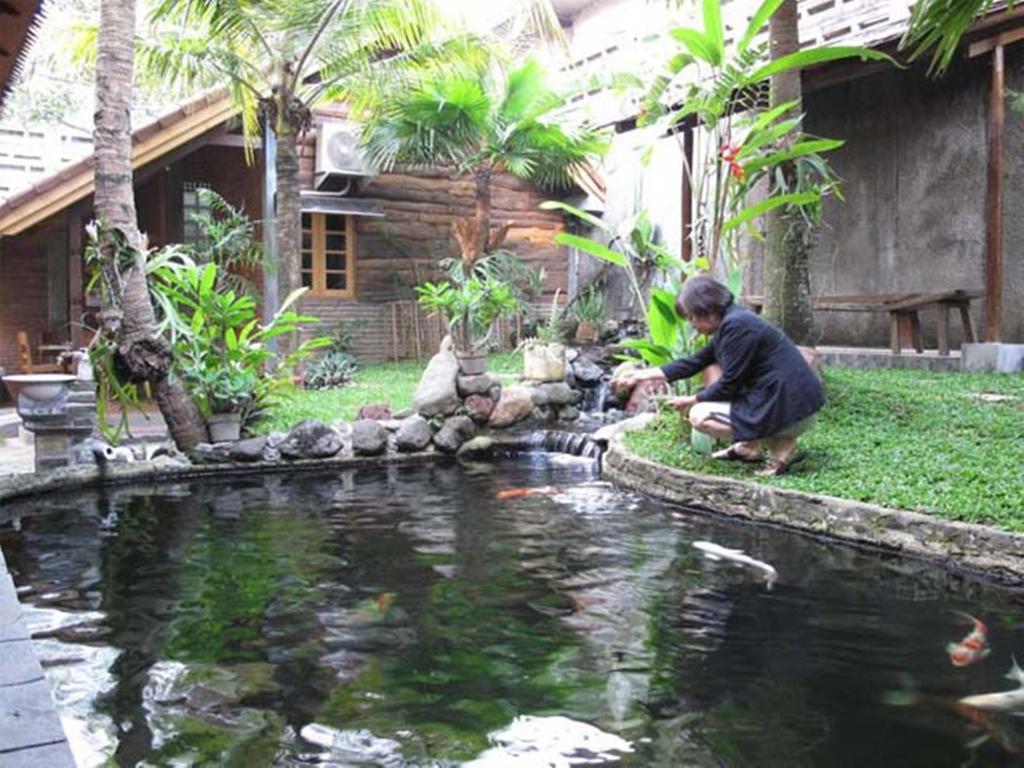 Peye Guesthouse Malang Extérieur photo